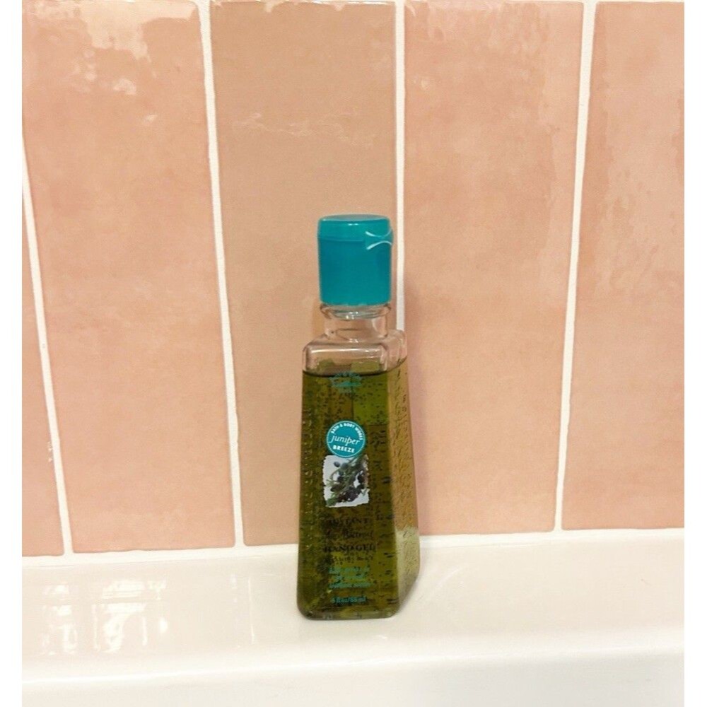 Vintage Bath & Body Works Anti-Bacterial Hand Gel Juniper Breeze 3 oz. As Is